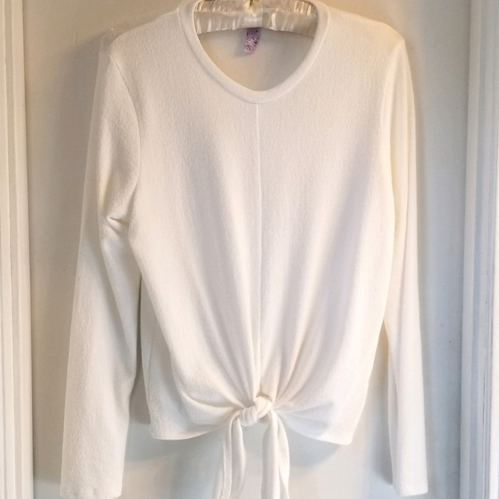 Alya Francesca's Tie Front top